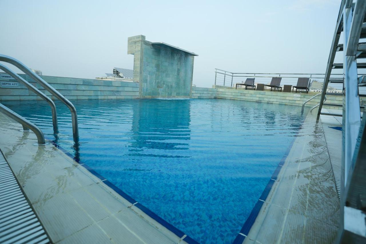 Coventina Lake Suites Dhaka Exteriör bild