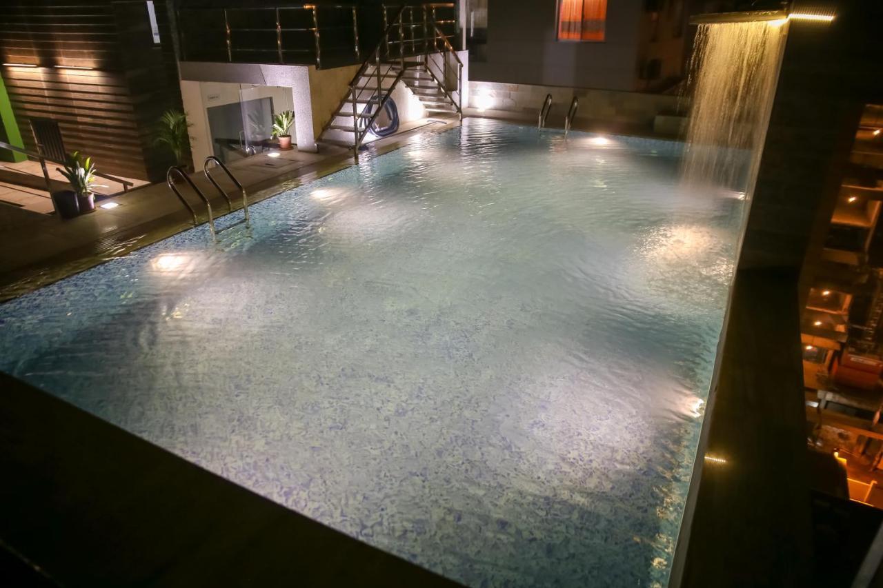 Coventina Lake Suites Dhaka Exteriör bild