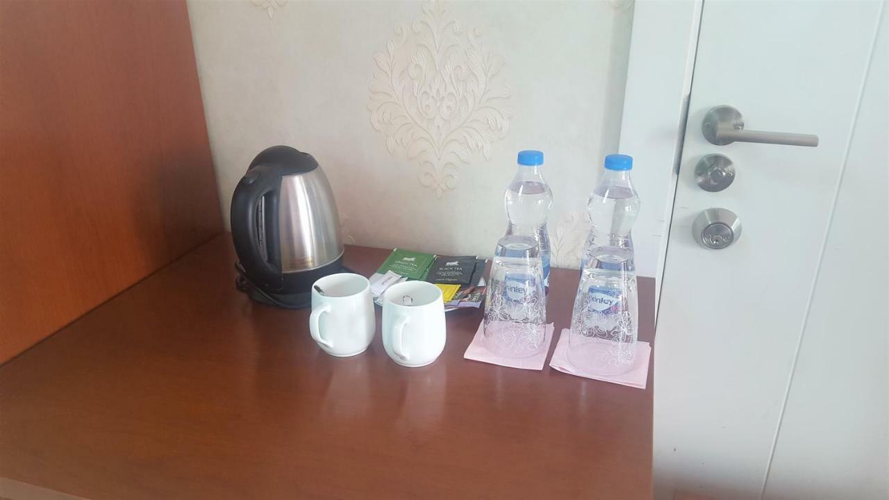 Coventina Lake Suites Dhaka Exteriör bild