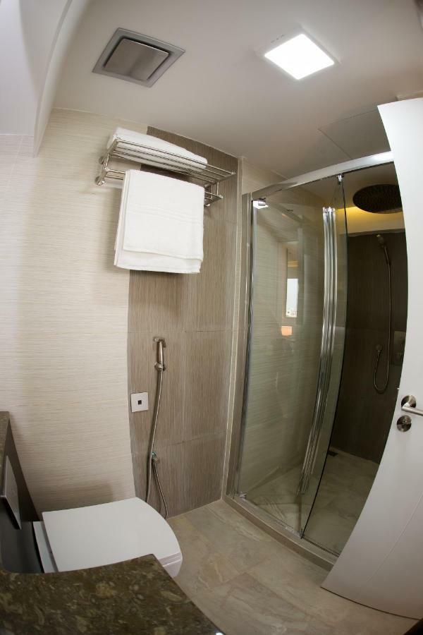 Coventina Lake Suites Dhaka Exteriör bild